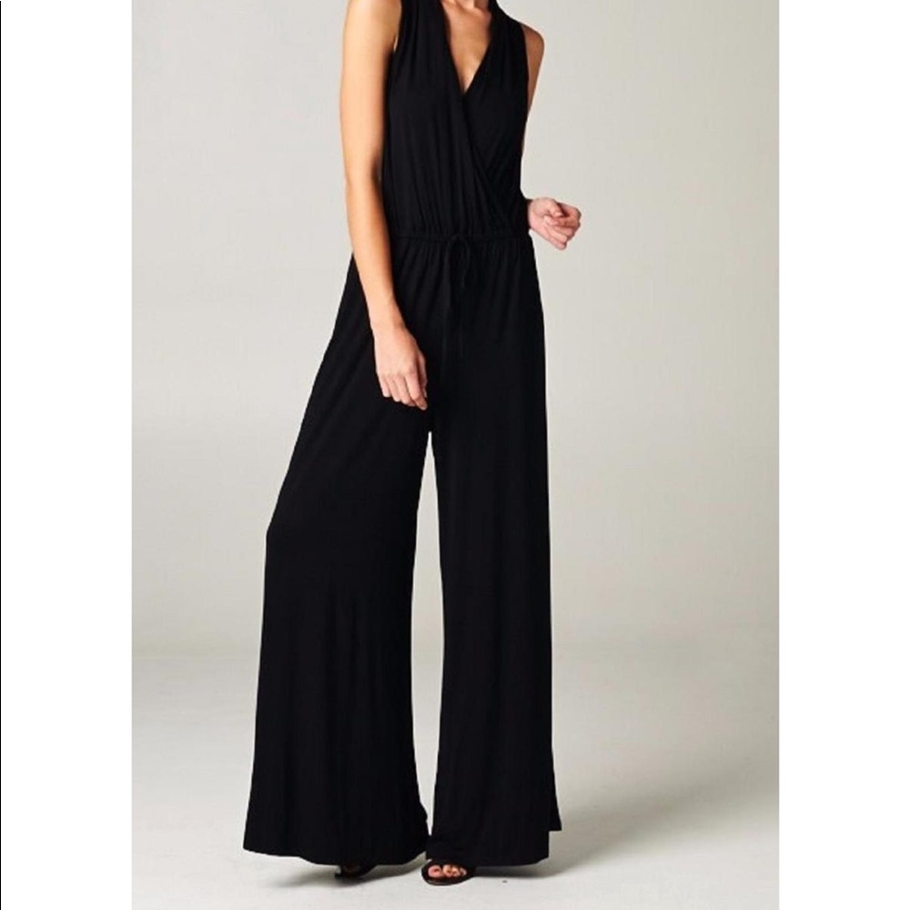 Tia Black Sleeveless Loose Fit Jumpsuit